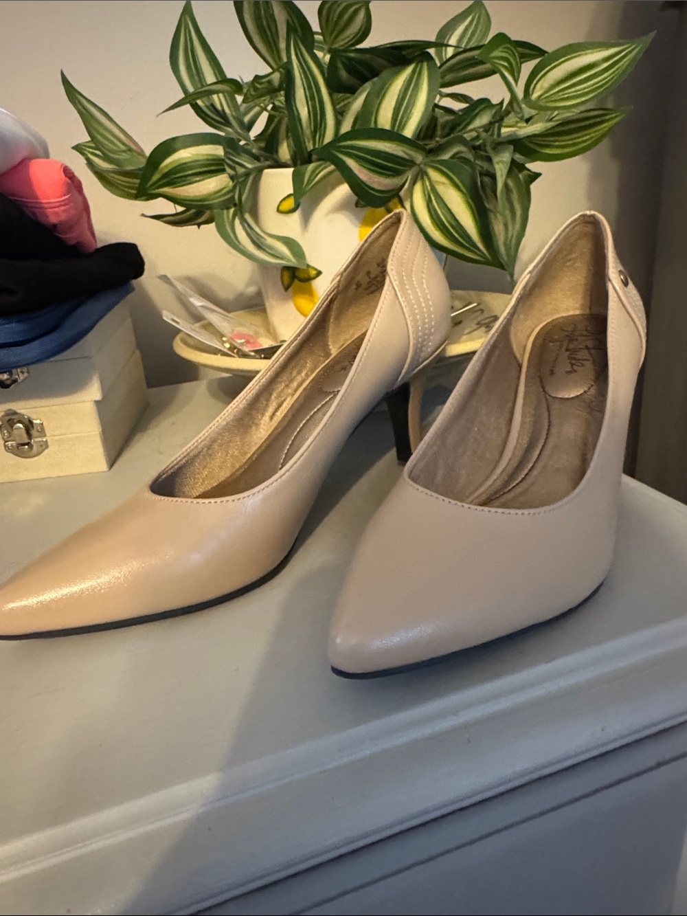 Life Stride Women's Pointed Toe Pumps in Nude Beige